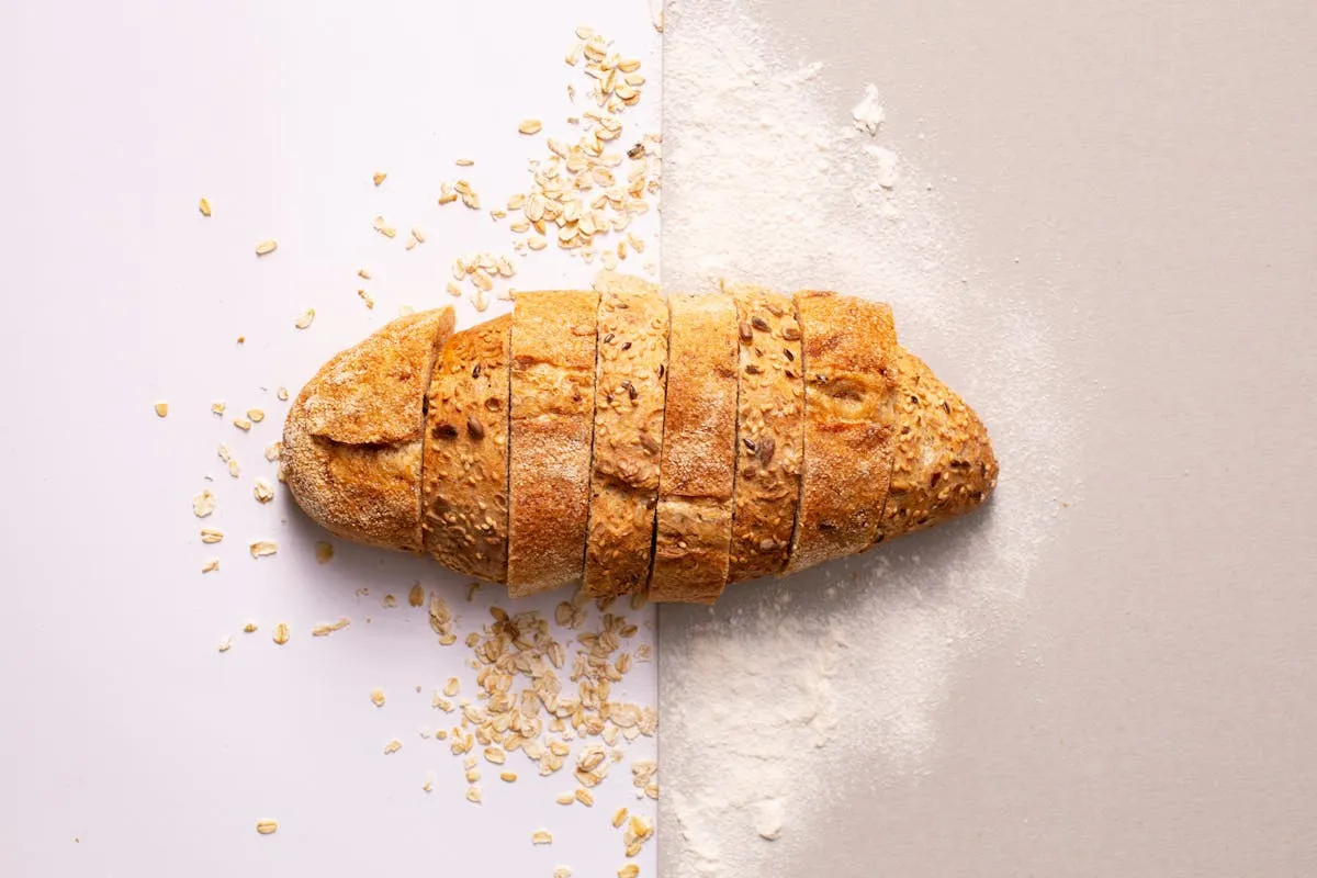 Recette Simple pour un Pain Maison Parfaitement Croustillant